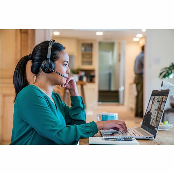 Poly Voyager Focus 2-M Microsoft Teams Certified With Charge Stand Headset – Image 16