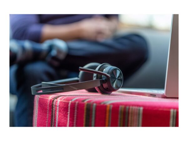 Poly Voyager Focus 2 Microsoft Teams Certified USB-A Headset with Charging Stand – Image 9